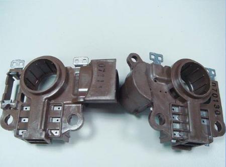 埋入射出(汽、機車)